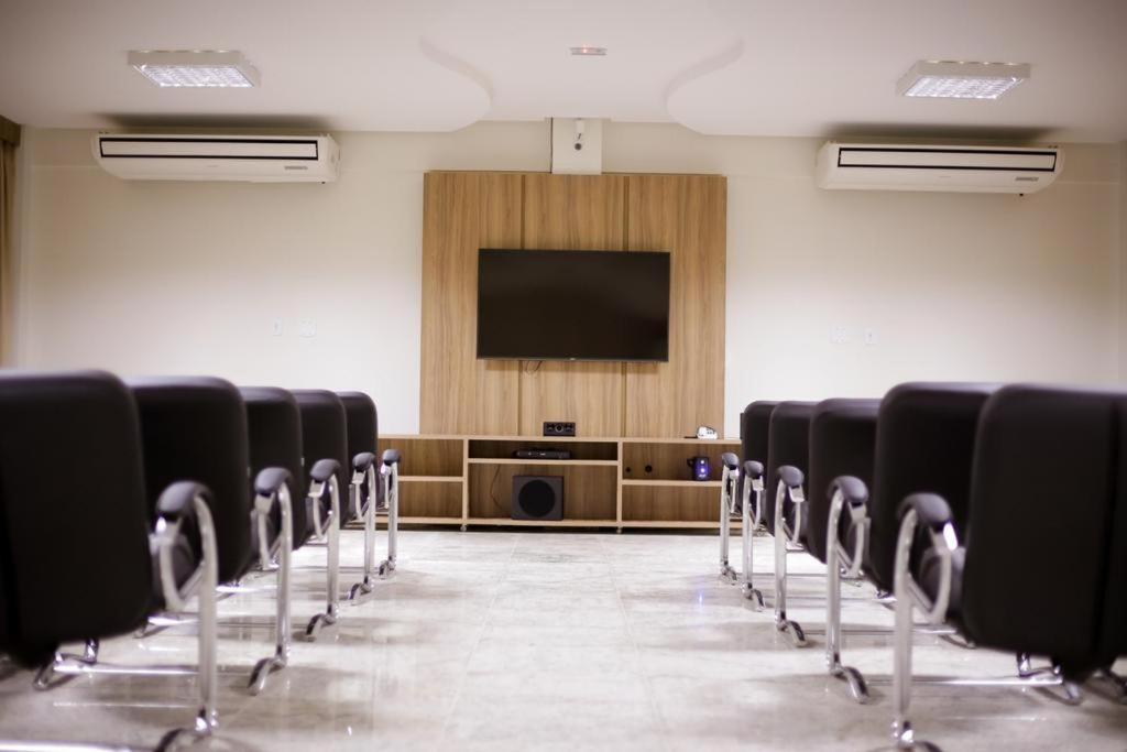 Hotel Lacqua Diroma -Cn Hospedagem à Caldas Novas Extérieur photo